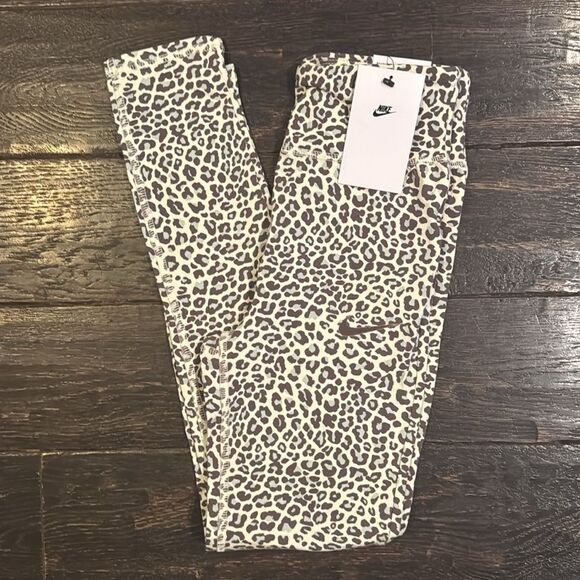 Nike Kids Leopard Leggings brand new with tags tight fit size large - Picture 1 of 8